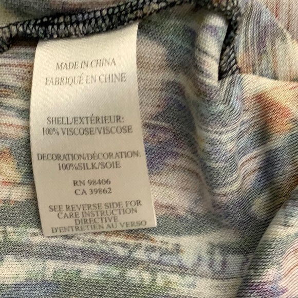 Flowing Tank-style Tunic of Muted Multi-colored Fabric with Silk Overlay Size M - Picture 7 of 8